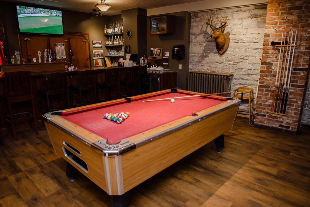 The Queen'S Inn Kingston Extérieur photo